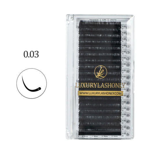 FAVORITE -Cashmere FauxMink Mega Volume Lashes 0.03 (18 Rows)